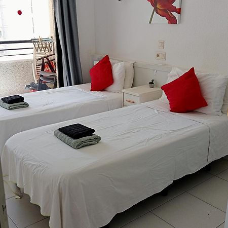 Luxmar Beach Benidorm Bagian luar foto