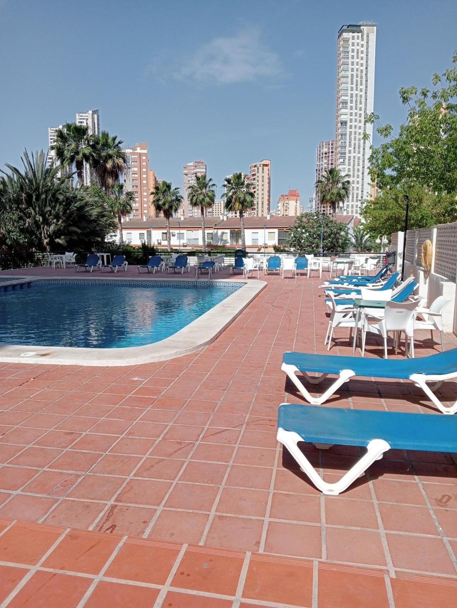 Luxmar Beach Benidorm Bagian luar foto
